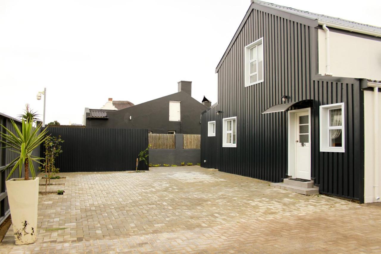 Jakasa Guesthouse Hermanus Bagian luar foto