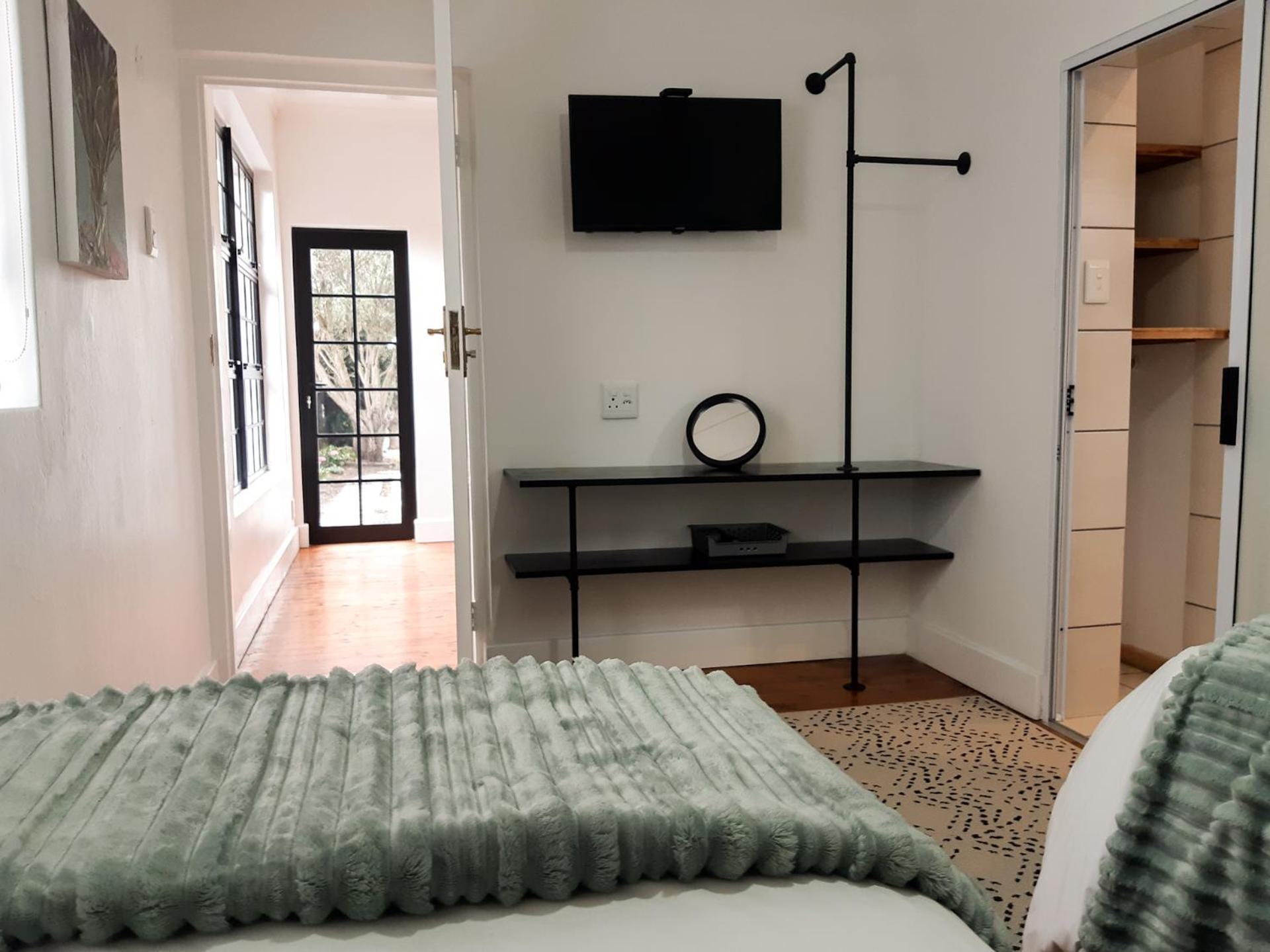 Jakasa Guesthouse Hermanus Bagian luar foto