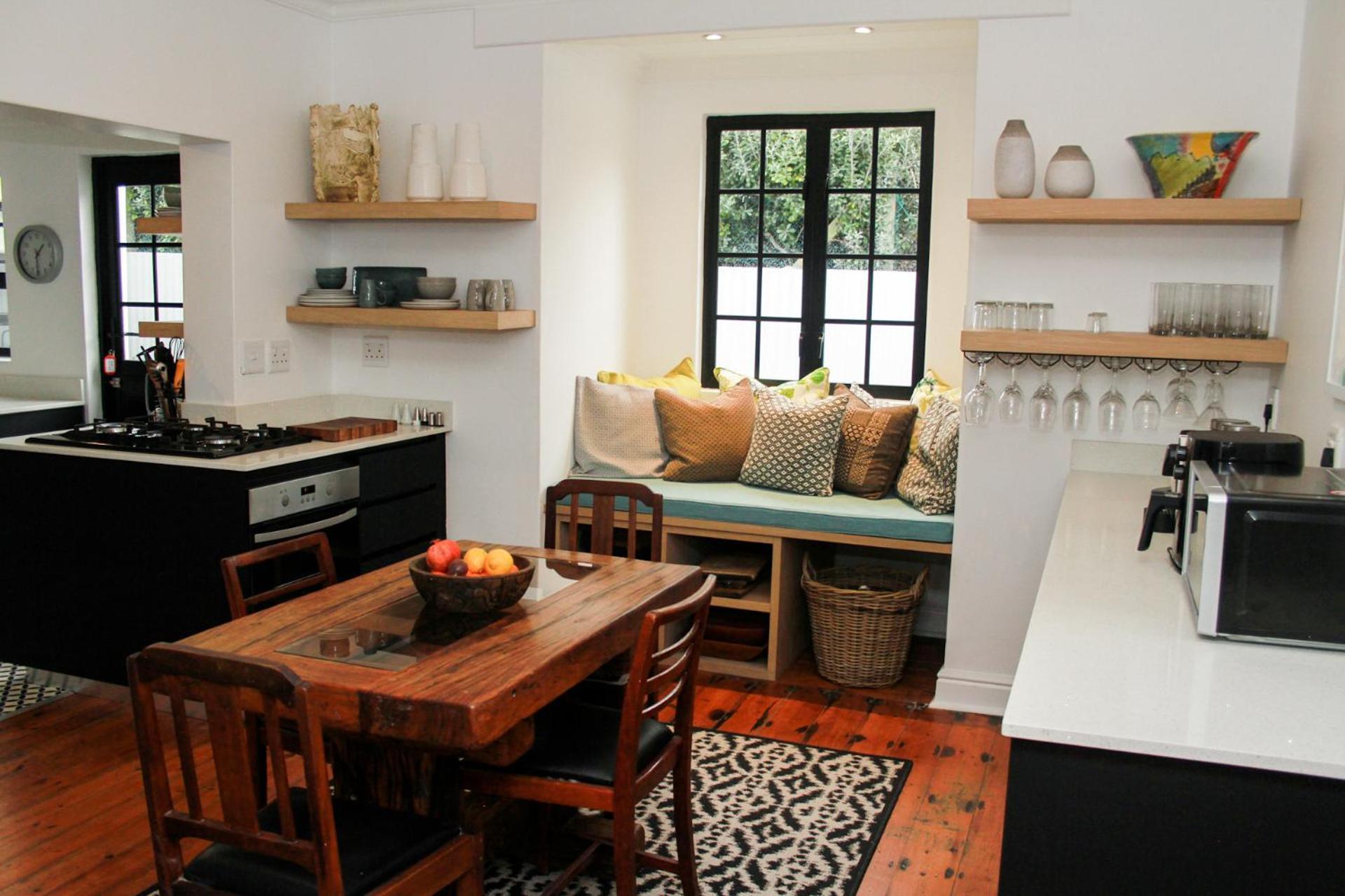 Jakasa Guesthouse Hermanus Bagian luar foto